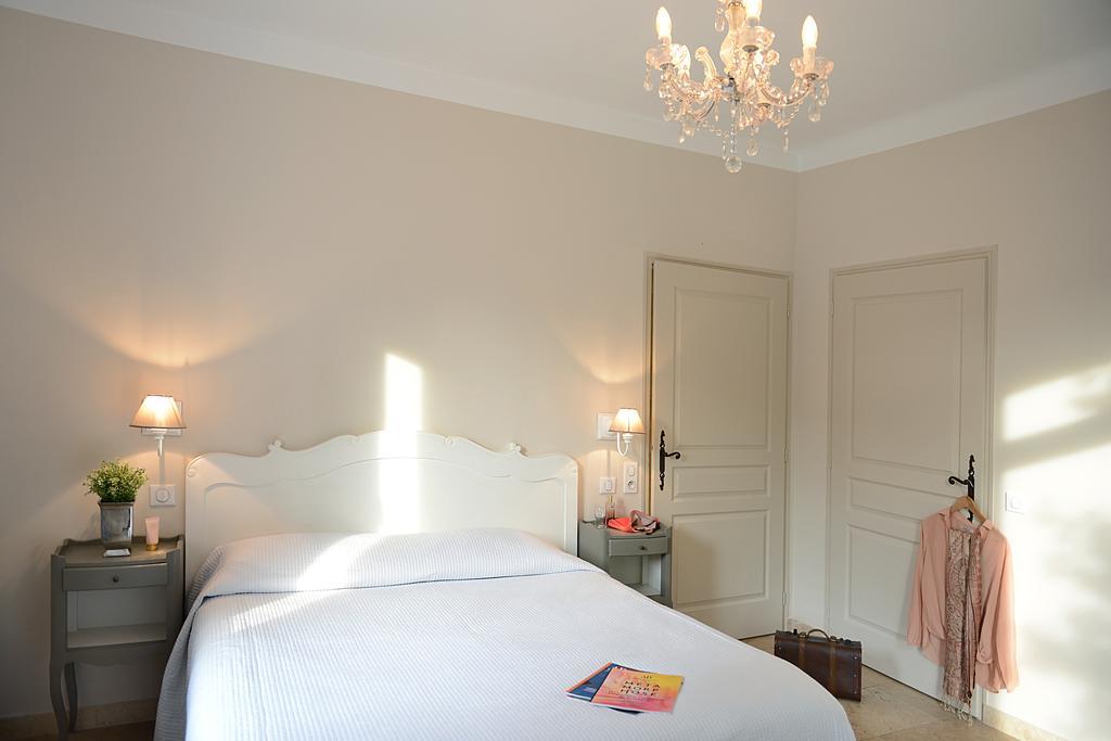 Hotel Du Soleil Et Spa Сен-Реми-де-Прованс Номер фото